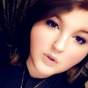 Meet your Posher, Viola ilene